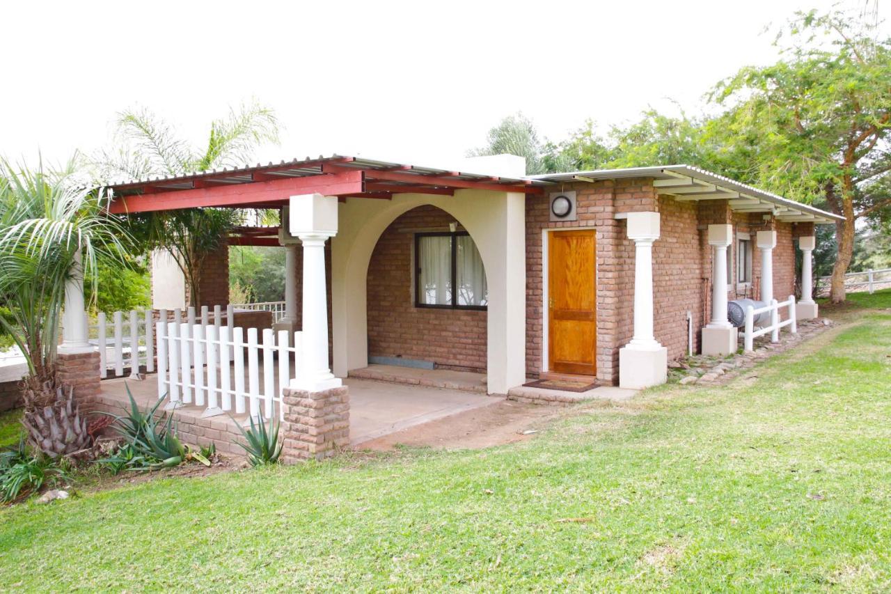 Keimoes Ikaia River Lodge מראה חיצוני תמונה